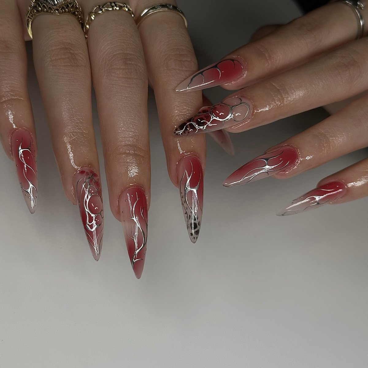 ssantamariaaa's tweet photo. 🍷🥀🩸 IG || @ santamarianailss https://t.co/9IBwi4sOMC