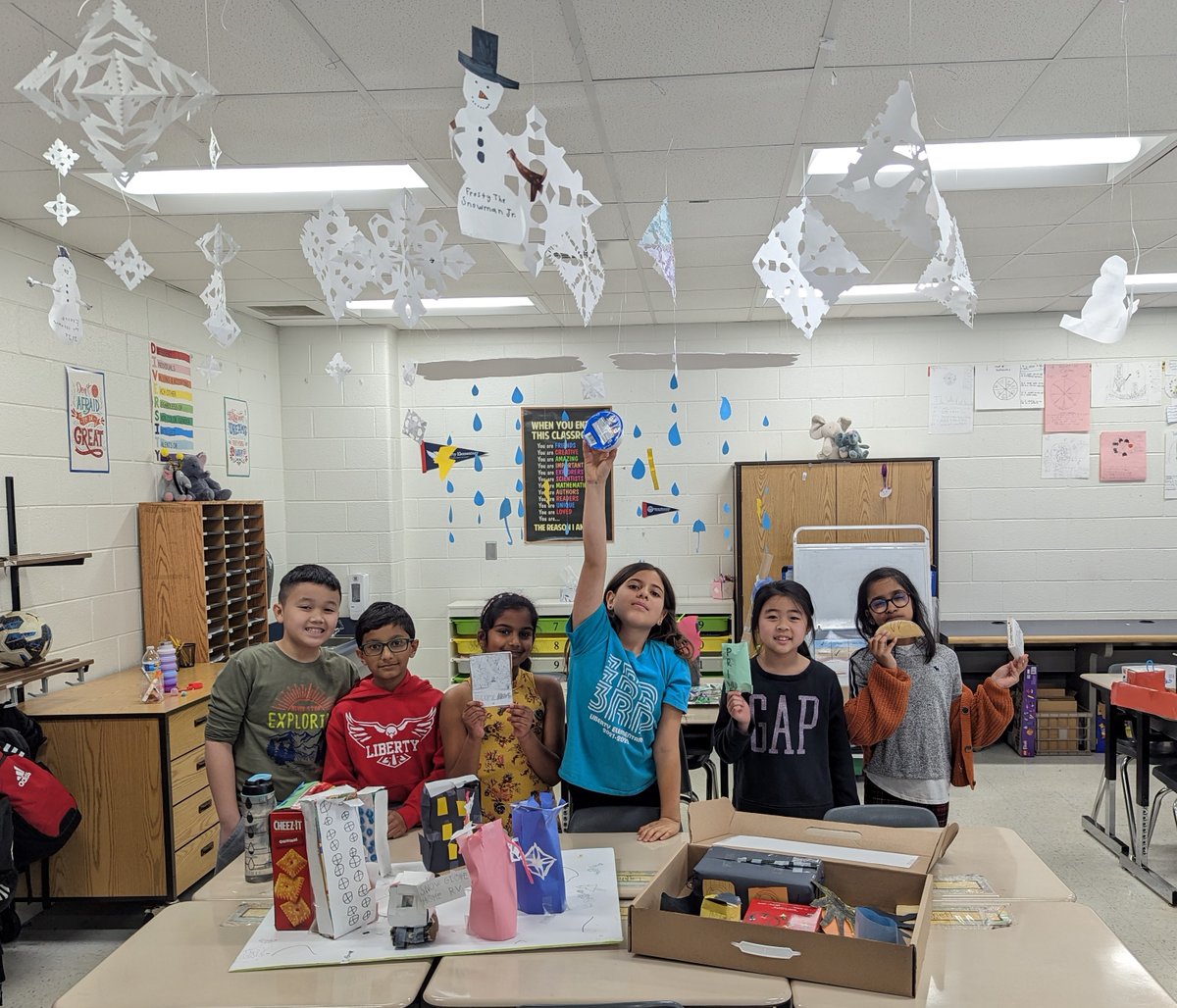 Ms. Schechter tweet media