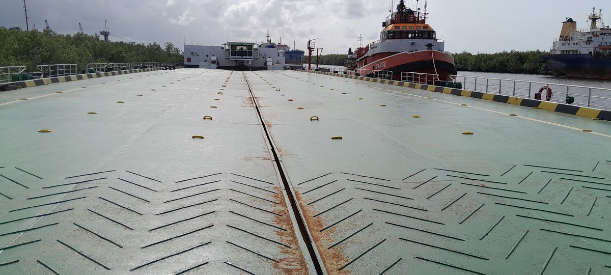 Please contact me if you need this vessel, this vessel can carry up to 300 to 400 containers to any African countries or around Nigeria. 
Location  lagos Nigeria, please call for inspection 08105560205. #ChelseaFC #davido