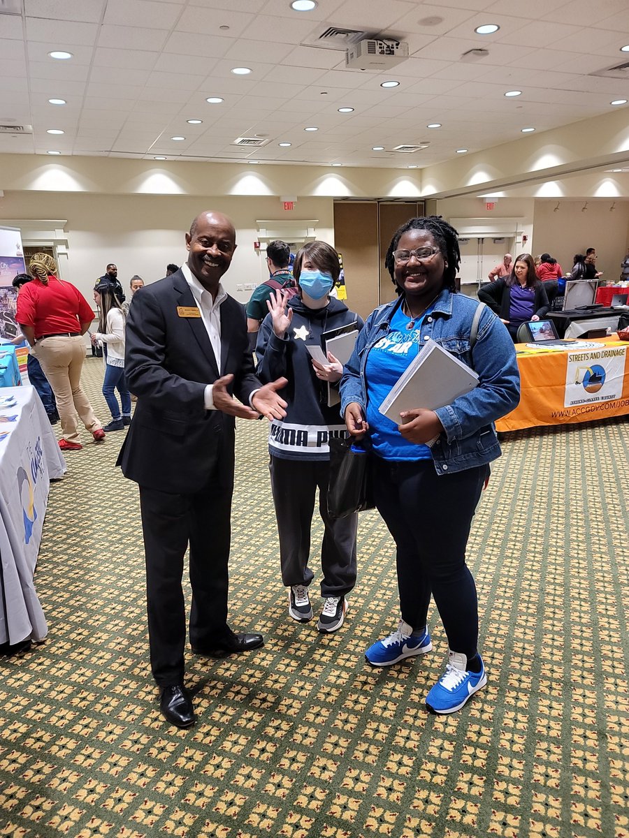 ClassicCityHS's tweet photo. Today, Classic City students visited the Career Fair at the Classic Center in Athens! Students met with college and career representatives and learned about the opportunities available to them after high school! https://t.co/VZGWW3Q2xK