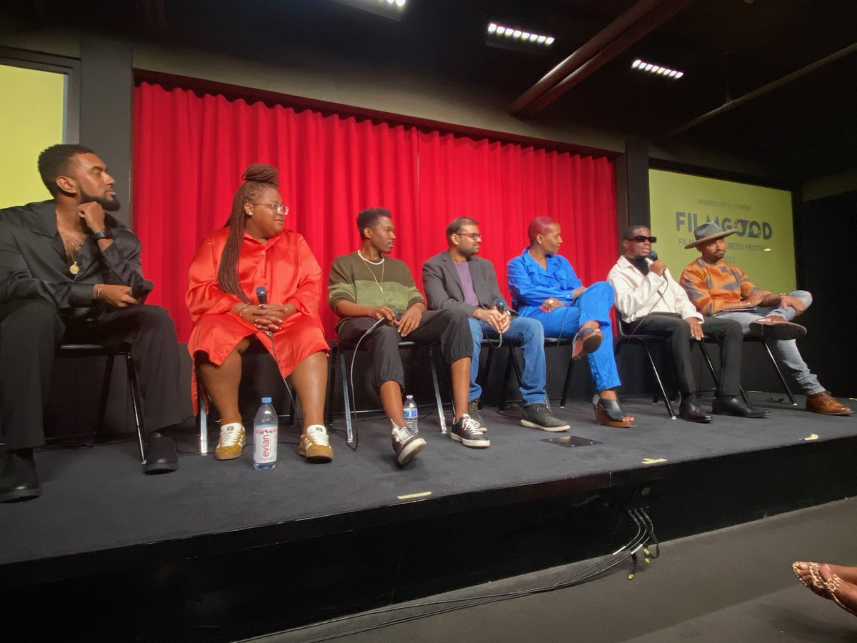 feliciapride's tweet photo. The @itshoneychile hive and some of our amazing LOOK BACK AT IT cast showed out at the inaugural FilmGood Festival put on my @walkgoodla and @inthecutla. Was such an honor to screen alongside such wonderful films and be in community with artists and audiences.  #lookbackmovie https://t.co/zYtBdNOYIo
