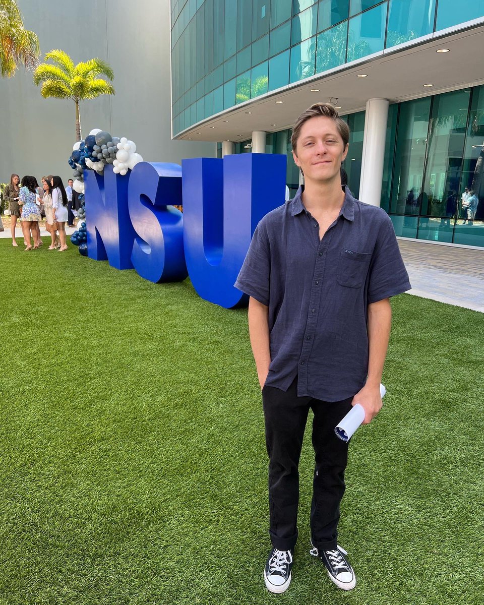 bryan_adms's tweet image. I’m going to be an Ophthalmologist!
THRILLED to match in a program where I can continue to train alongside amazing colleagues, friends, and mentors. Wouldn’t be here without my people but mostly @morganlouiseadams who’s been here every step of the way!! #Ophthotwitter #MedTwitter