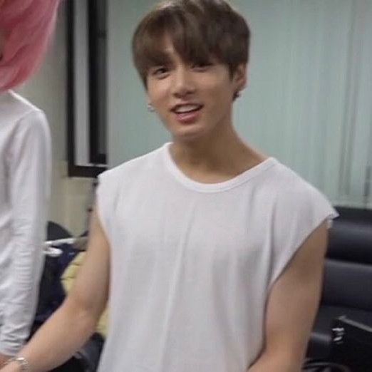 CB97KOOK's tweet photo. 💨 #정국 #방찬 https://t.co/l6R0HmxZBR
