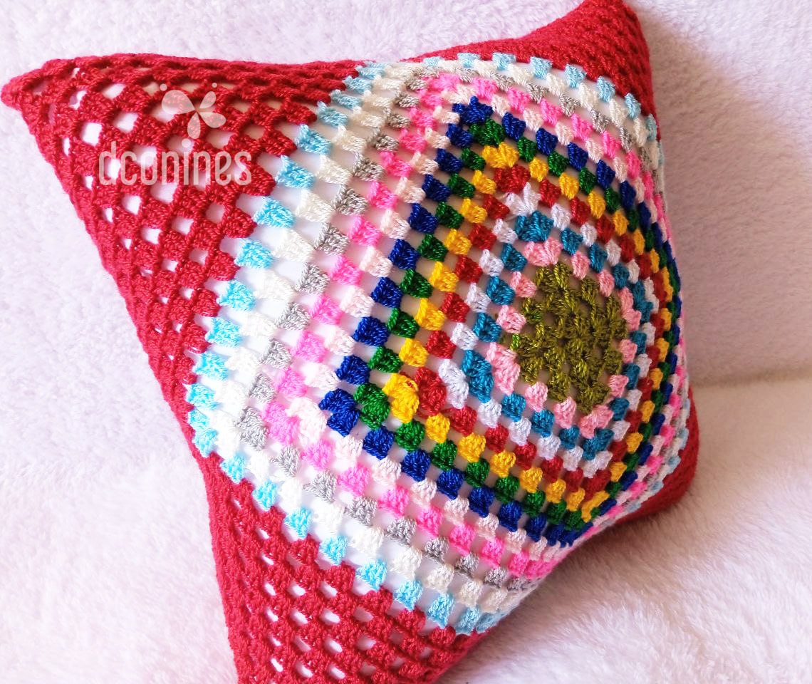 Sir3naTatuada's tweet photo. 😍😍😍😍 las amo, me encantan todas las fundas 

@dconines 

#tejidoamano #crochet #hechoamano https://t.co/mXRtdDzMmx