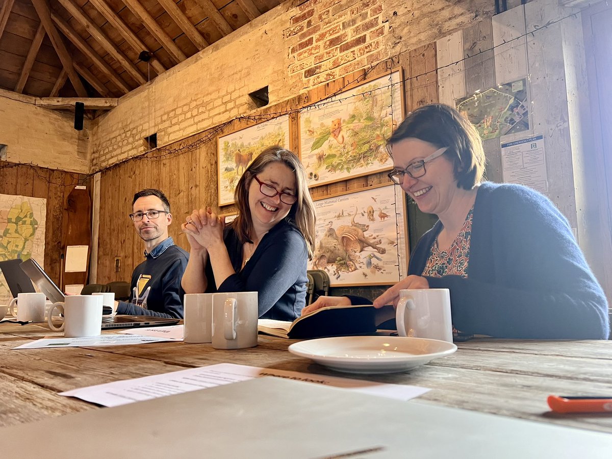 WealdtoWaves's tweet photo. “Astonishing, therapeutic &amp; a little daunting!” What a great first community #Mapathon!
From allotments &amp; orchards, to cycle tracks &amp; community centres, ghost ponds &amp; lost hedgerows, there is so much opportunity for nature recovery. We just need to join the dots… 

#hope #action https://t.co/pzCGxSxZNK
