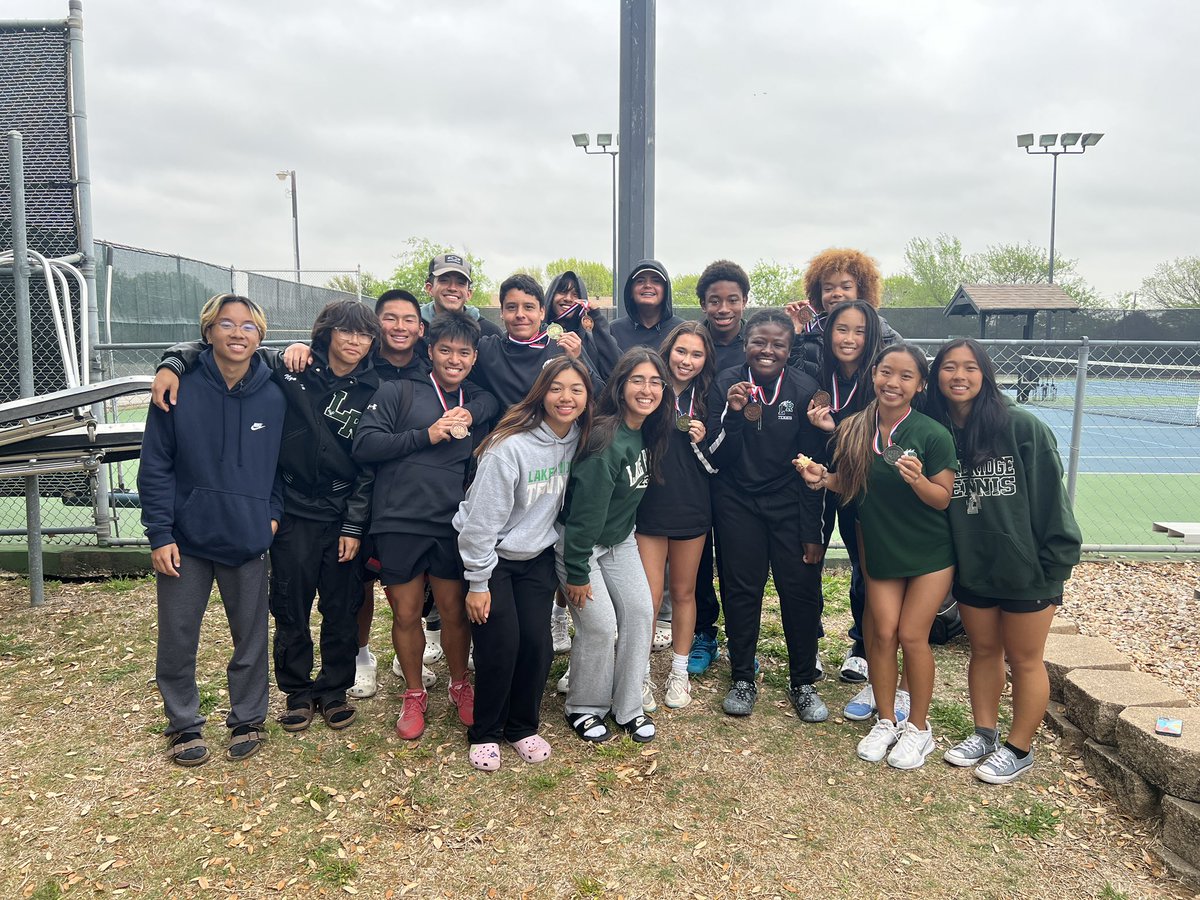 LakeRidgeTennis's tweet photo. @LakeRidgeTennis bringing home some hardware!! Let’s gooooo! https://t.co/Q48xYKTTiC