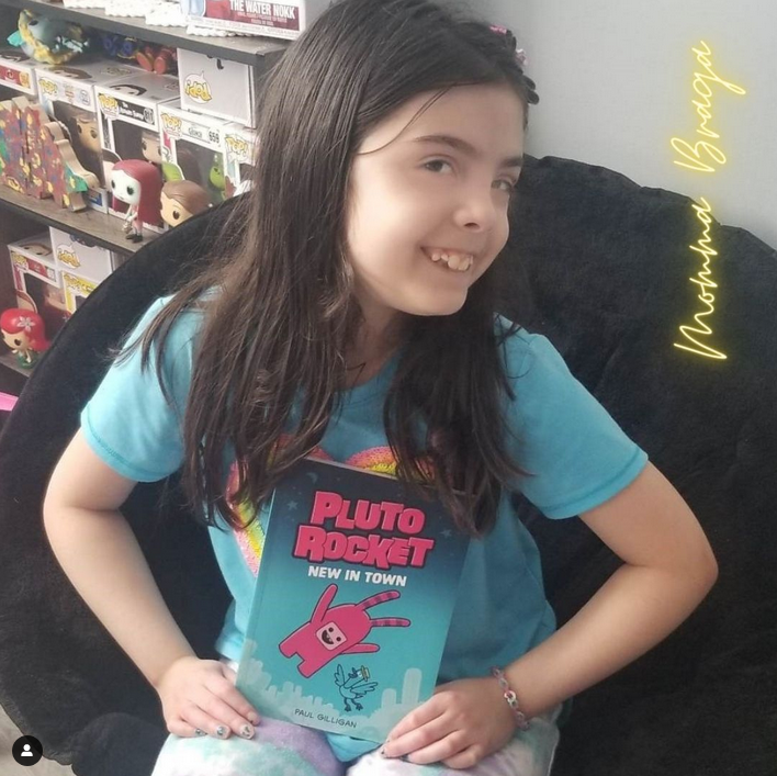 PaulGilligan10's tweet image. #MelAndNikkiReview of #plutorocket !&quot;It is about being unique and outstanding! We should all shine and love ourselves the way you are. My favorite part in the book was when Joe Pidge told Pluto Rocket not to share the tacos. That whole scene was hilarious!&quot; – Nikki, Age 8
