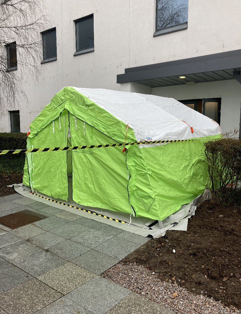 risky_nic's tweet photo. Successful decontamination exercise at FVRH yesterday. Resilience Team in partnership with ED colleagues. Great team work by all involved! @rooju76 @ClaireR30751561 @TeamFVED https://t.co/RMvVCxNATl