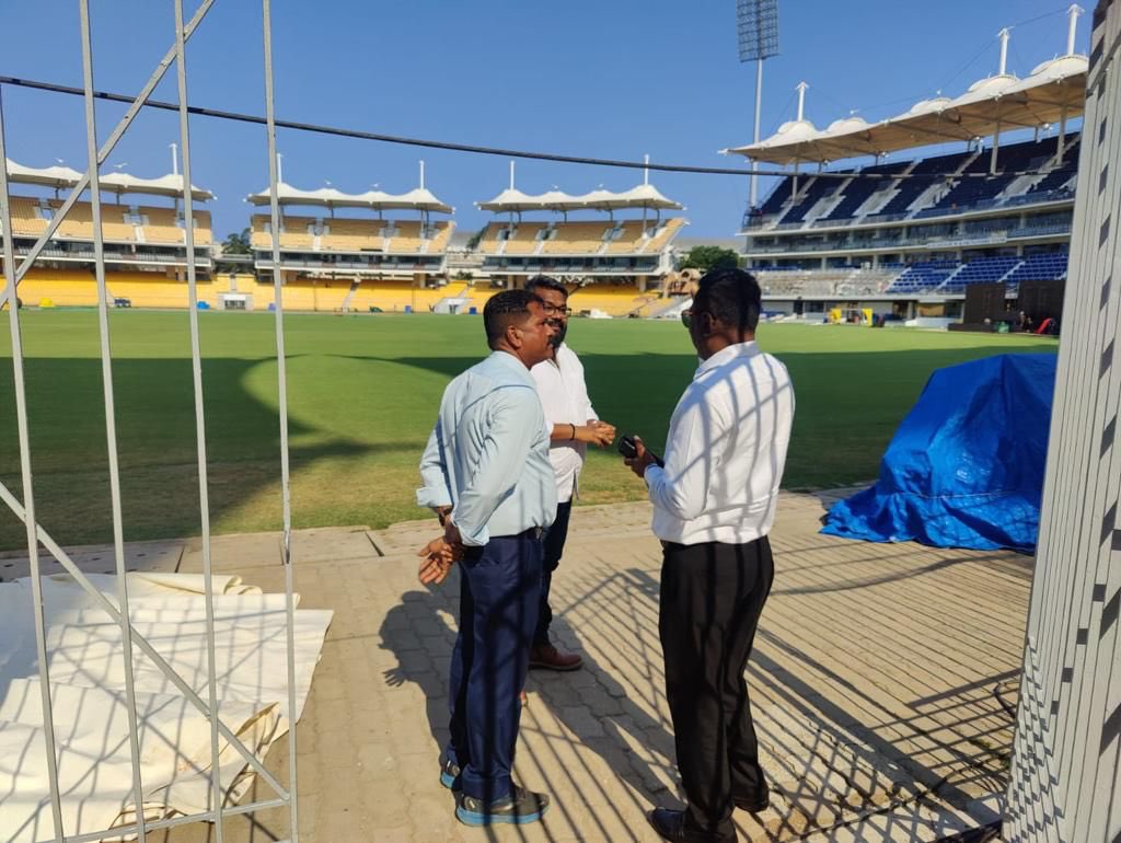 haribalaji's tweet image. #GreenProtocol focused on waste segregation - a first of its kind proactive stance by @chennaicorp &amp;amp; @SumeetUrbaser with @TNCACricket Measures include providing green &amp;amp; blue bins &amp;amp; recycling waste. Goal is to promote sustainability.
@AshokAshsigs @TNPremierLeague @GSBediIAS