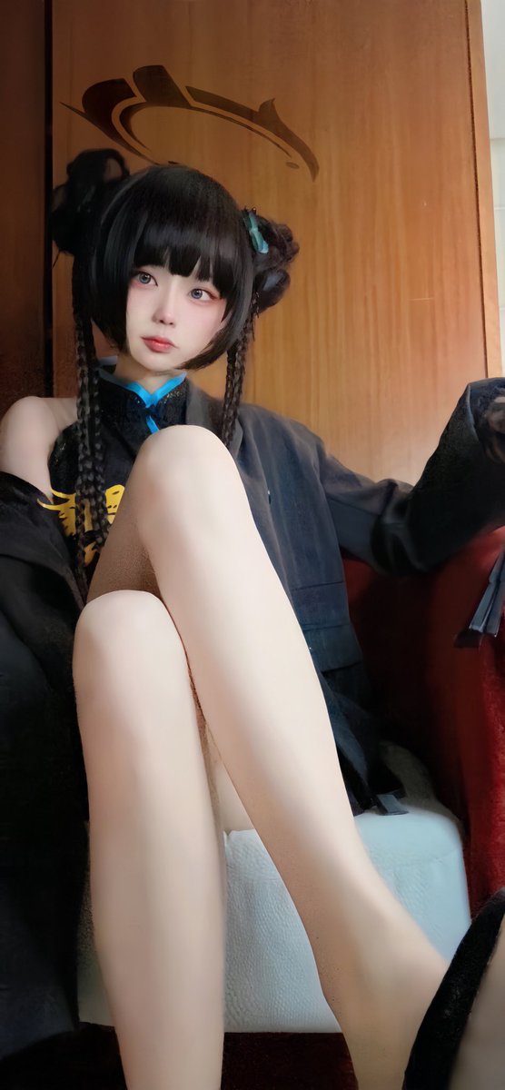 允许老师舔一下
#ブルーアーカイブ https://t.co/TIf6HJxWtJ