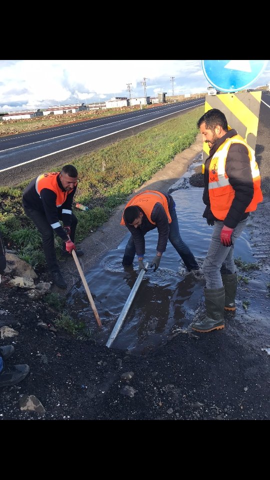 TaşeronuAçıkla VedatBilgin 
<a href="/vedatbilgn/">Vedat Bilgin</a> <a href="/akaraismailoglu/">Adil Karaismailoğlu</a>
<a href="/RTErdogan/">Recep Tayyip Erdoğan</a> <a href="/Akparti/">AK Parti</a> 
<a href="/_cevdetyilmaz/">Cevdet Yılmaz</a> <a href="/Avkthalilozturk/">Halil ÖZTÜRK</a> 
<a href="/akbasogluemin/">Av. M.Emin AKBAŞOĞLU 🇹🇷</a> <a href="/mustafaelitas/">Mustafa Elitaş</a> 
<a href="/bulent_arinc/">Bülent Arınç</a> <a href="/turanbulent/">Bülent TURAN</a> 
<a href="/yilmaztunc/">Yılmaz TUNÇ</a> <a href="/AvOzlemZengin/">Av. Özlem Zengin 🇹🇷</a> 
@arzuerdemDB <a href="/NureddinNebati/">Dr.Nureddin NEBATİ🇹🇷</a> KARAYOLLARI asil isi yapan taseron iscileriyiz