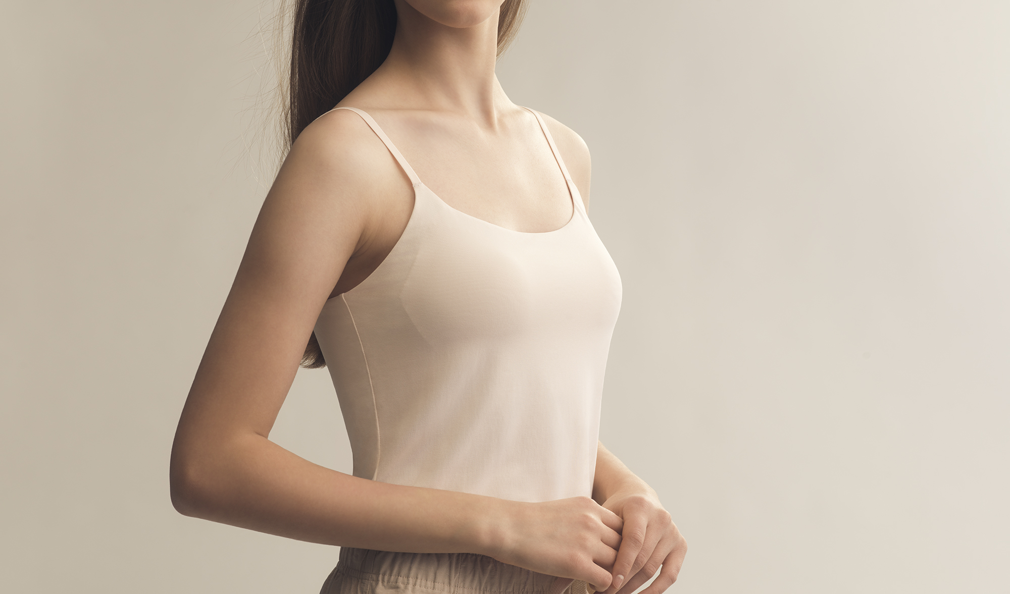 Uniqlo Canada on X: The AIRism Bra Camisole has highly supportive cups  that firmly support, while giving comfort. The AIRism fabric keeps your  skin smooth and comfortable. Shop here:   #UNIQLOCanada #LifeWear #