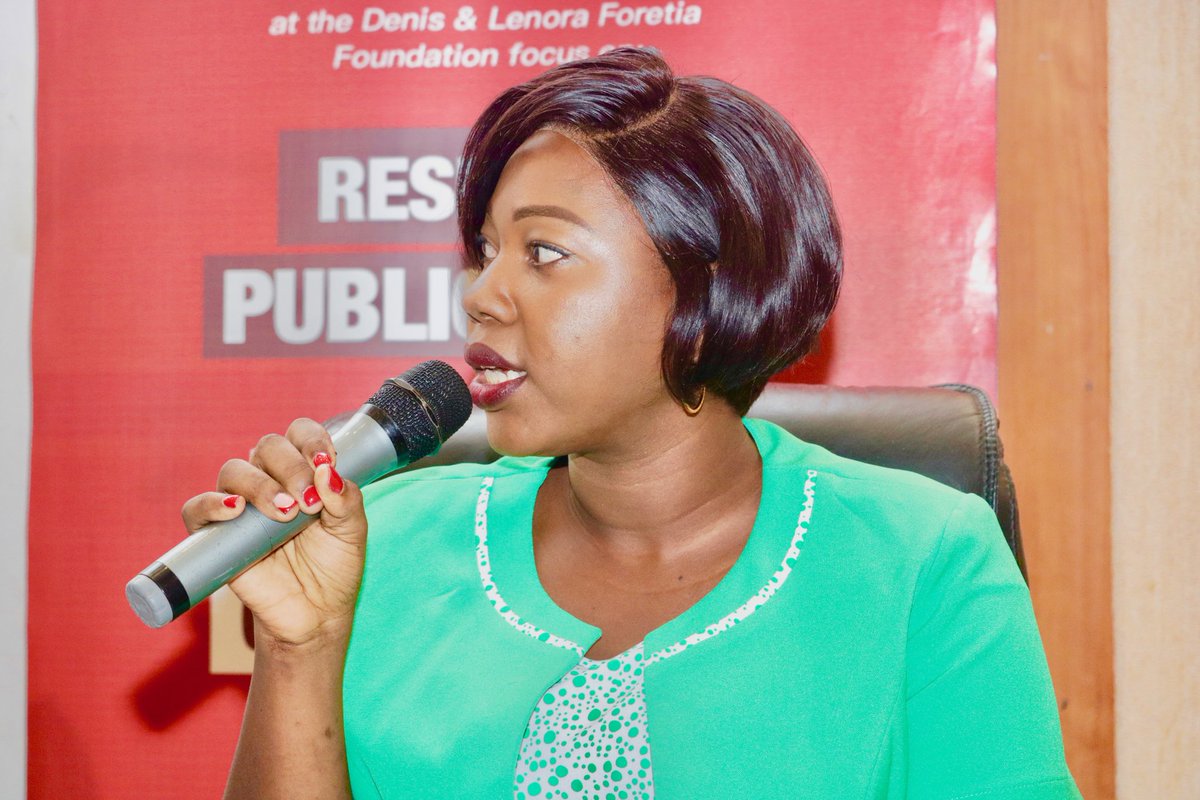 ForetiaFound's tweet photo. The following recommendations were made during our panel discussion on challenges of enrolling the informal sector in #healthinsurance schemes:
-Community Health Insurance is the suitable model for Cameroon
-Universal Health Coverage is possible if we have the political will https://t.co/EJC2zqK6yV