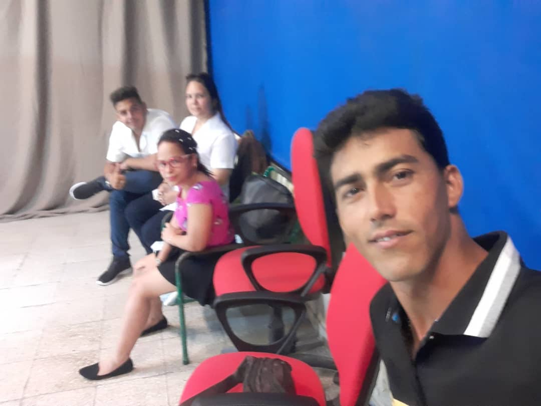 CmFilial's tweet photo. Encuentro con los jóvenes en el telecentro Nuevavisión para dar a conocer las propuestas de actividades para el próximo 4 de abril, aniversario de la UJC y la OPJM, un año que se suma a la gran historia de estas organizaciones que son vanguardia de nuestro país.
#feufilnuev https://t.co/VjQbaDu7xK
