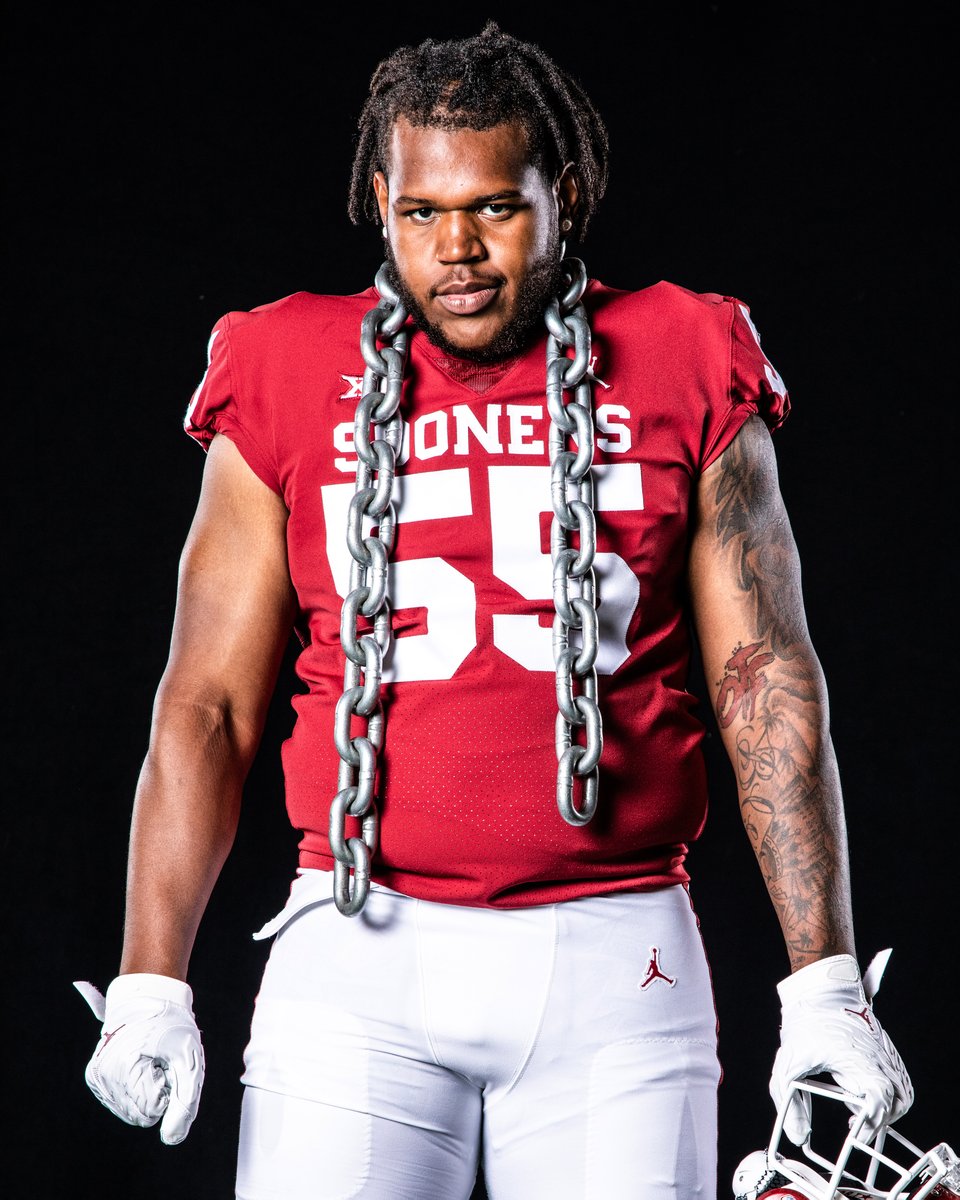 OU_Football's tweet photo. Happy birthday @AP61_! 

#OUDNA https://t.co/vIK292qqSx