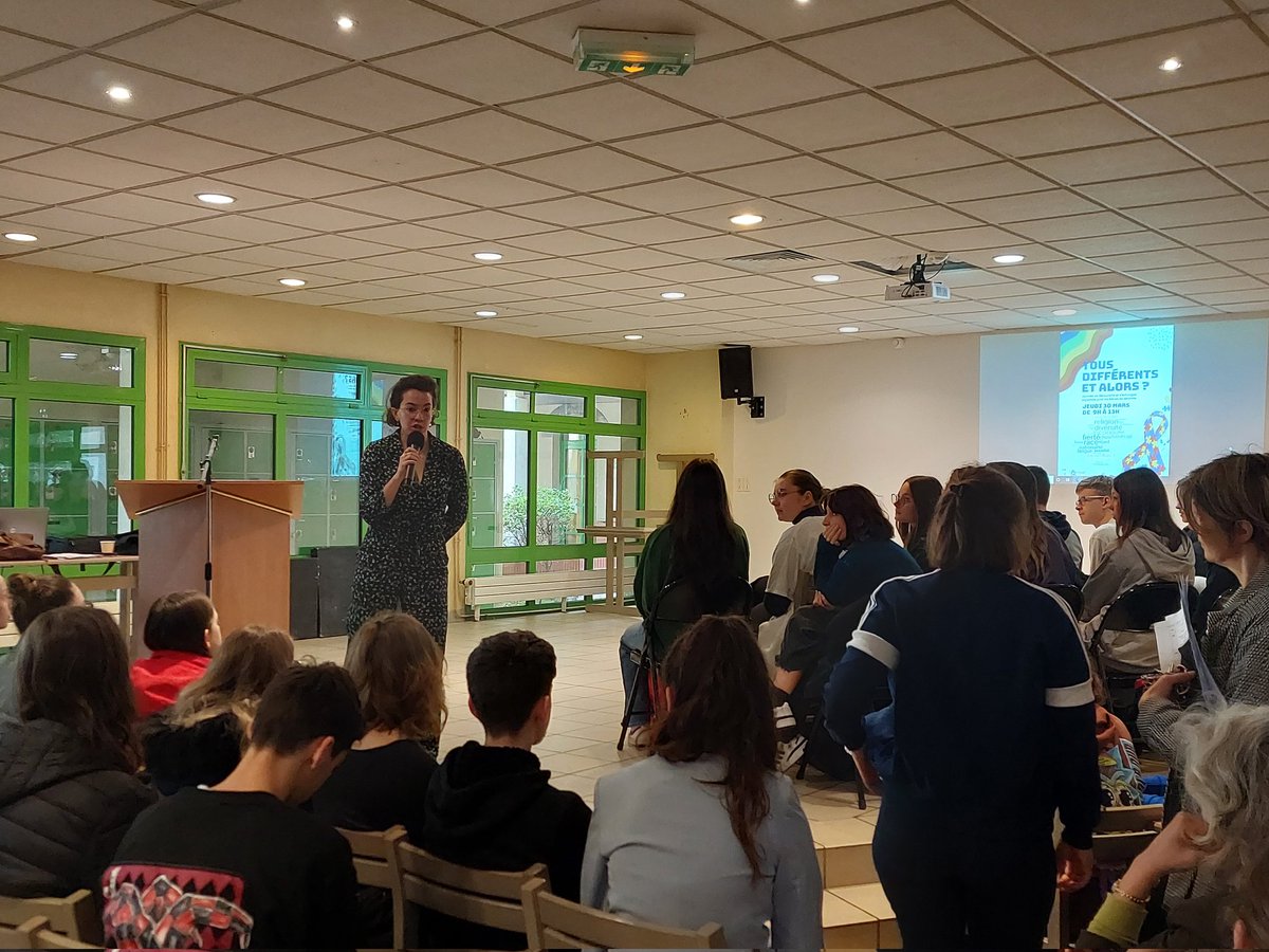 caroleferrini's tweet photo. Aujourd'hui au @LyceeRuffie de #Limoux, une journée dédiée à  "Tous différents et alors !", 250 élèves ont bénéficié de multiples interventions. Une action riche pour tous.#écoleinclusive #EHPI 
@HasslauerCarole @acmontpellier https://t.co/ukux8YnTTk