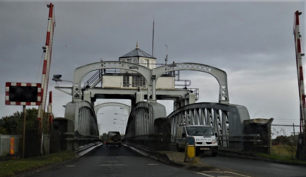 TheSuffolkMan's tweet photo. #SuttonBridge over the #RiverNene taken on a wet day day from a moving car. bordering 3 counties see here https://t.co/QNhZC38qPk 617 #Squadron #RAF #Dambusters connection https://t.co/zAGnJ10M3x