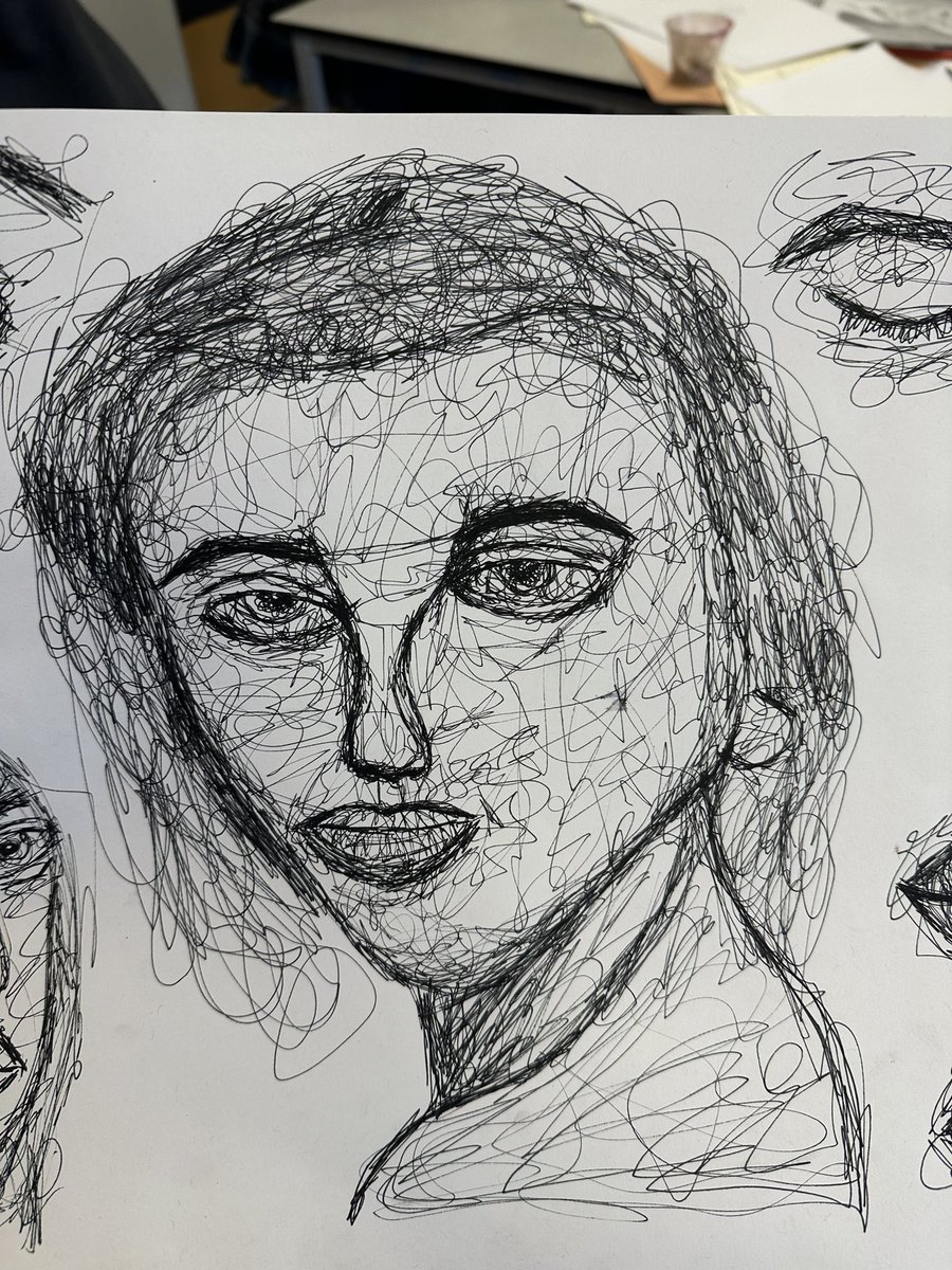 MrCarlinArt's tweet photo. So proud of the portraits being turned out by my Y9s! Connor M has done fantastic with this, his drawing skills have improved SO much since September, well done, youβve done brilliantly!! π β¨
@Hope_Academy @HopeClassof2025 #ambition #talent #ks3art #portraiture #continuousline https://t.co/2xVwlbqa0i