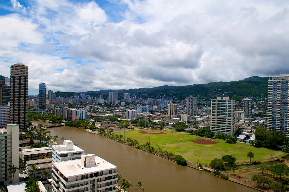 HwnElectric's tweet photo. Thousands of @HwnElectric customers received a record $8.1 million in federal credits to reduce their energy bills, about $2.5 million more than last year. More than 7,500 customers received credits from the Hawaii DHS' LIHEAP: https://t.co/tUZtBeAVRC. @HCAPhi https://t.co/HpX5qcs2uI