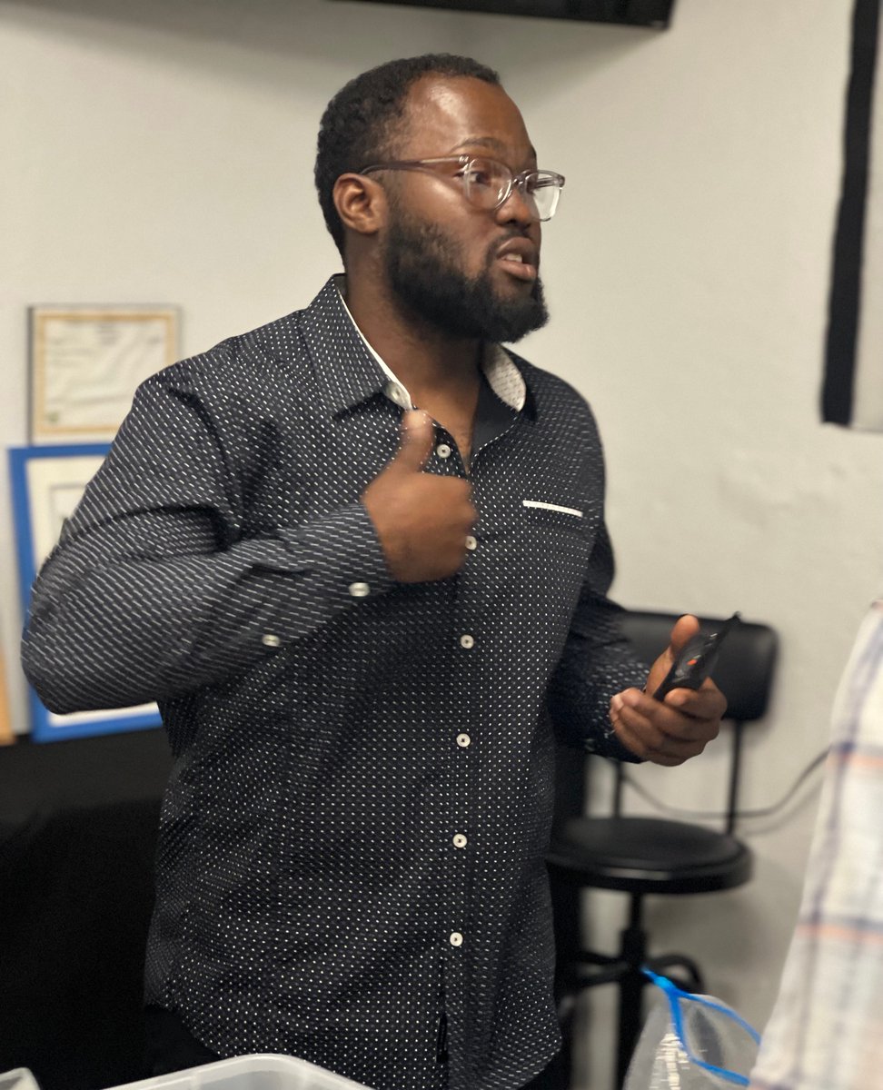 ESSGlobalCorp's tweet photo. Setting up Comms in EP Advanced. Communication is key during team training. https://t.co/0yfbQCOizf