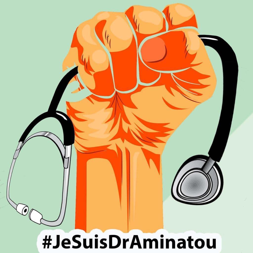 diallybounioull's tweet photo. Jesuis Dr Aminatou
Je suis médecin diplômée de   L’ UCAD

Je suis DES en Gynécologie-Obstétrique
J ai été convoquée et répondu sans arrière pensée avec mon bébé qui a été rendu a sa nounou pour me retenir. 
J ai sauvé la vie des femmes et de leurs bébés en portant moi-même la vie https://t.co/qIcUvDFnqU