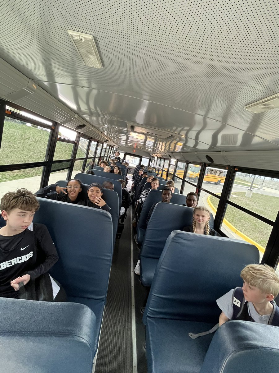 sabercattrack's tweet photo. We are loaded up and ready for our first meet of the season!!! Let’s Go Sabercats!!! #mySTrocks #trackseasonfun @_STMS233 @kchilgenkamp @pebubba @sabercathoopsq @betsylawrence82 https://t.co/pZyS7Yoo1t