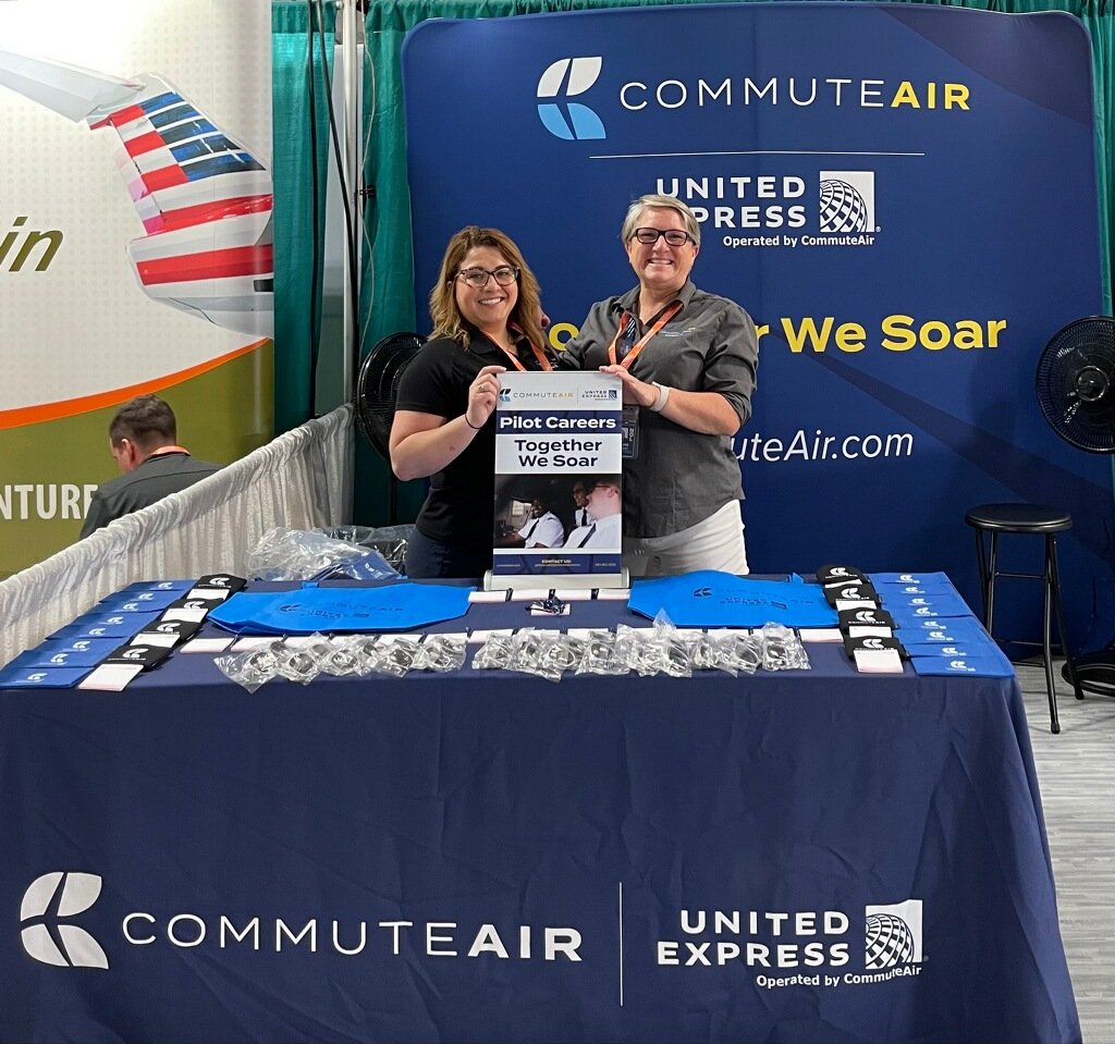 FlyCommuteAir's tweet photo. We're having so much fun at the @SunnFunFlyIn - it's hot and humid but this is what we love! 

Make sure to stop by Hangar B-088!

#togetherwesoar #flysnf #SNF23 #sunNfun #aviation #aviationcareers https://t.co/oq1vBlTEYI