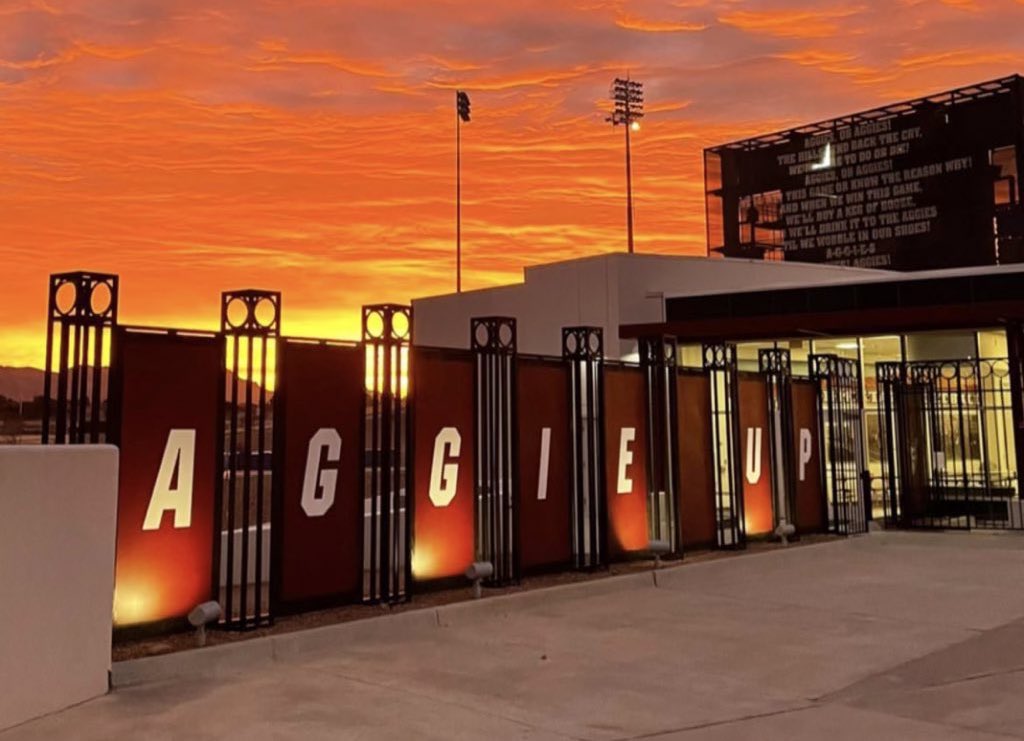_danielaaa10's tweet photo. After my Official visit I am grateful &amp; blessed to announce I have received my 2nd D1 collegiate offer (3rd overall) from @NMStateWSoc
Thank you Coach Baarts for the opportunity #AggieUp

Proud to be a #Prep1Athlete https://t.co/kuLc3BKGXJ