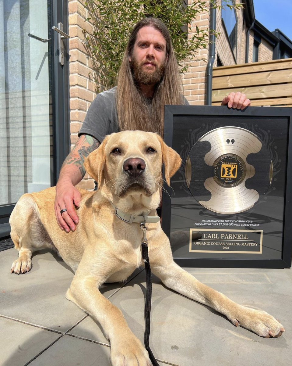 clickfunnels's tweet image. HUUUUUGE congrats to Carl Parnell for earning his Two Comma Club Award 🔥🤩🏆

Are you next?! 

#clickfunnels #twocommaclub #2ccaward #cf2point0 #funnelhacker #entrepreneur #businessowner #marketing