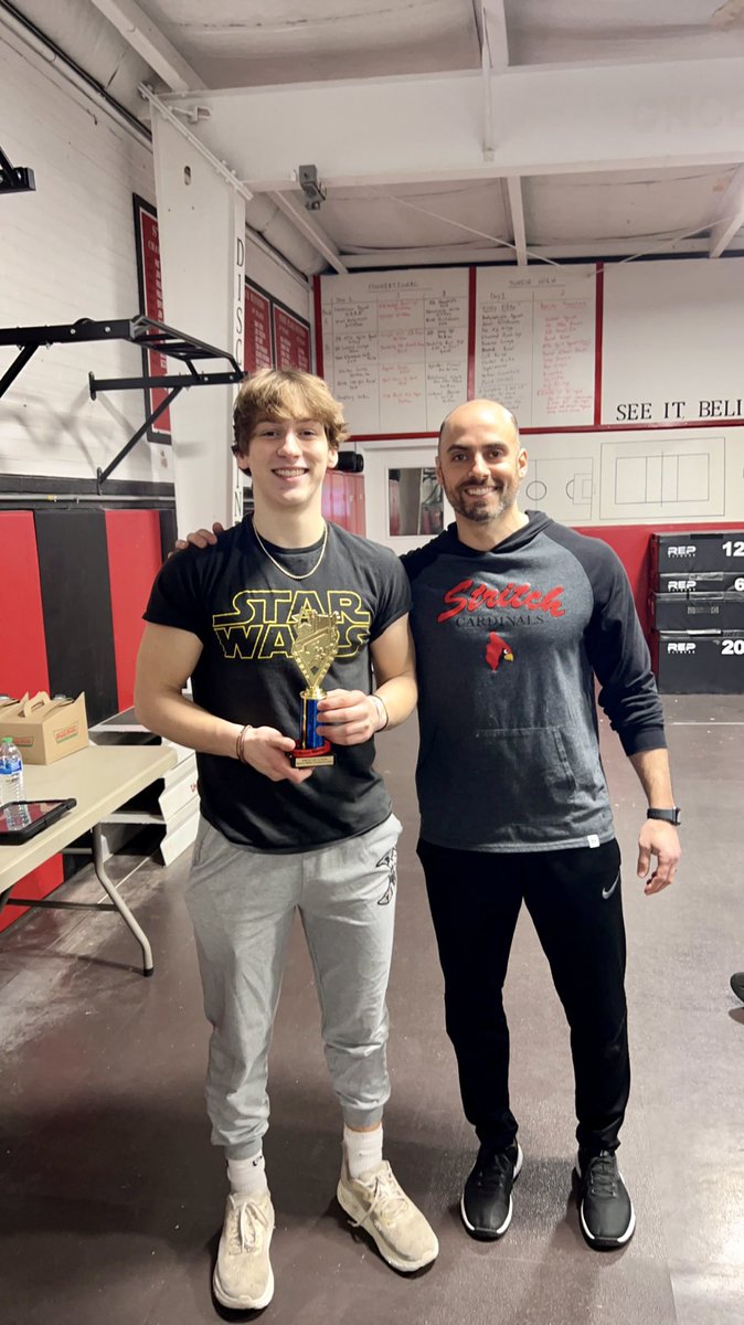 Owen Yost ‘24 walked away the bench press Champion. 💪🏼