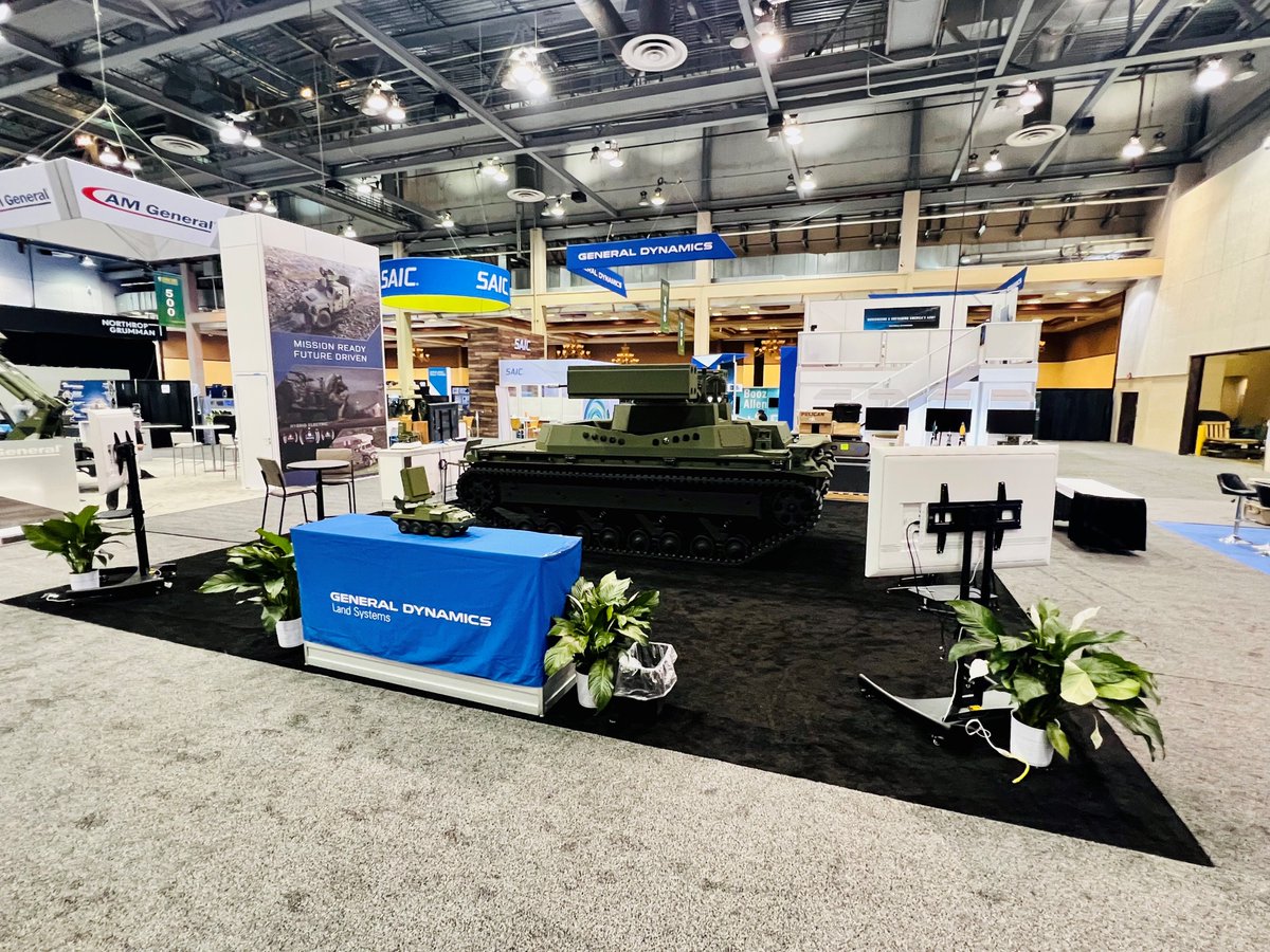 GD_LandSystems's tweet photo. Our modular Tracked Robot 10-ton (TRX) platform supports Army objectives for a Robotic Combat Vehicle. Able to integrate myriad payloads, it’s outfitted at AUSA Global Force with a short-range air defense mission package. #RobotMode https://t.co/7CVFxyckqQ