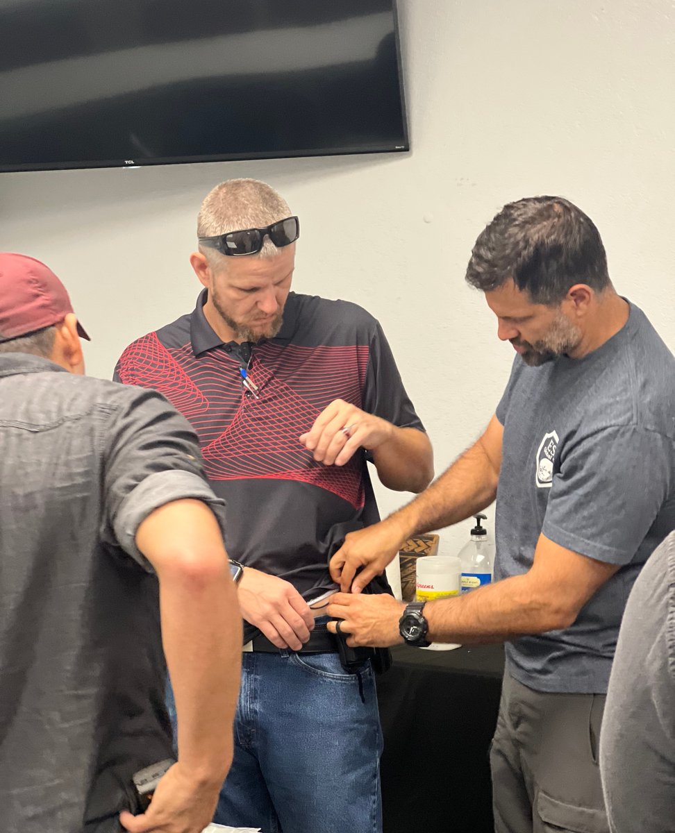 ESSGlobalCorp's tweet photo. Setting up Comms in EP Advanced. Communication is key during team training. https://t.co/0yfbQCOizf