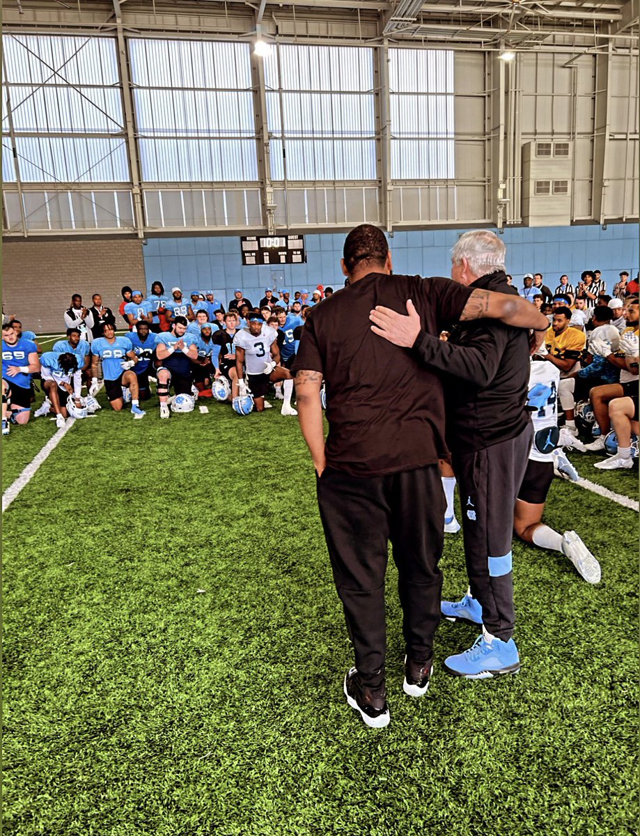 What a day with @UNCFootball ‼️ Thank You @CoachMackBrown for allowing me to inspire your team. #ShepInspires #KeepTheChange #LeaderSHEP #UNC #tarheels #ACC #Football #Uncommon #Jordan #CarolinaBlue