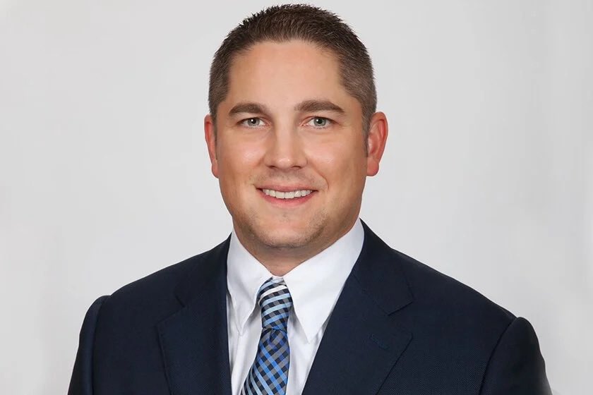 VoldVision's tweet image. Recently, Dr. McFarland received his Ph.D. in Biomedical Research from Salus University! If you are interested in participating in one of our clinical trials, call (479) 435-6440 or visit voldvision.com/clinical-studi…. Congratulation on receiving your Ph.D., Dr. McFarland! #voldvision