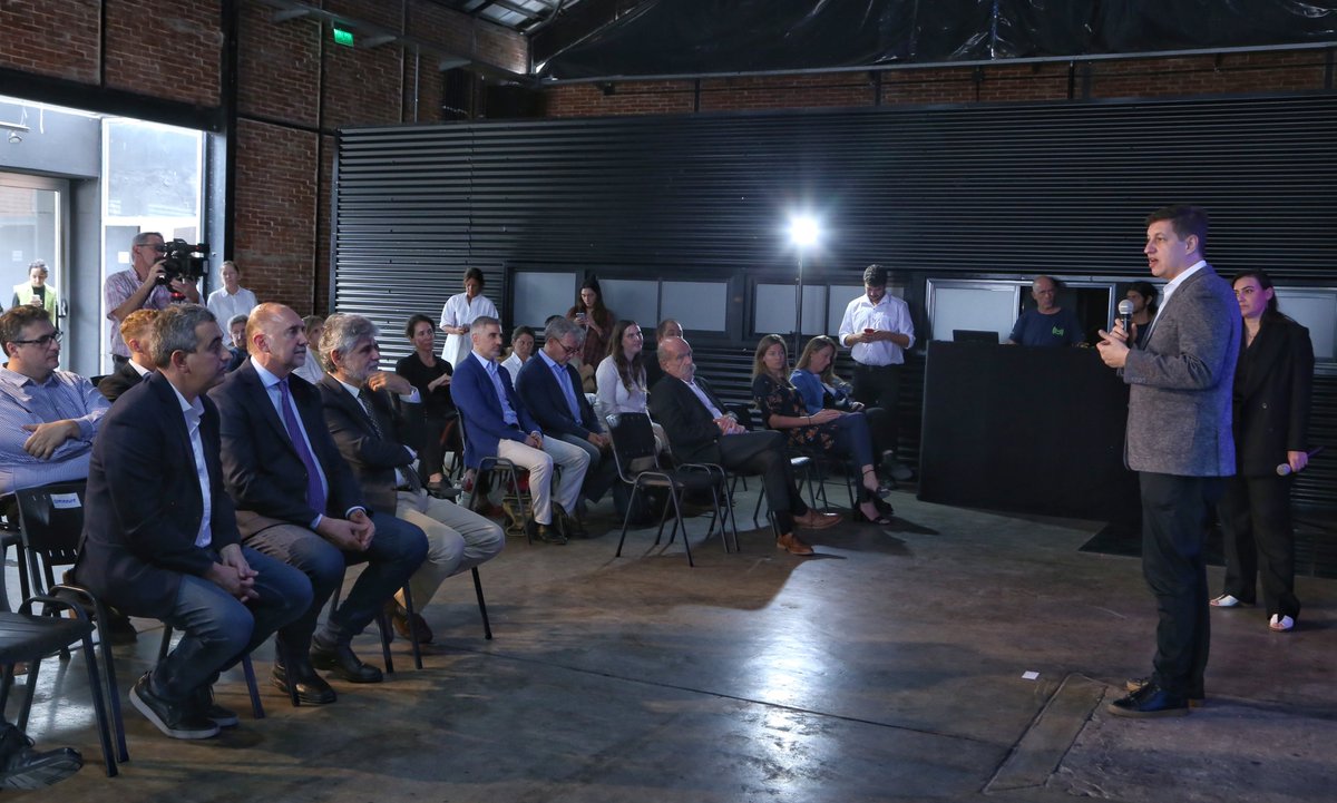 📍Rosario

Se pone en marcha el proyecto de la Tecnoteca financiada por la Agencia I+D+i a través del programa TIPAR por 500 millones de pesos y tendrá el objetivo de reconocer, formar y articular las habilidades digitales y productivas de las juventudes.
🧩🖥️💜♻️⚙️