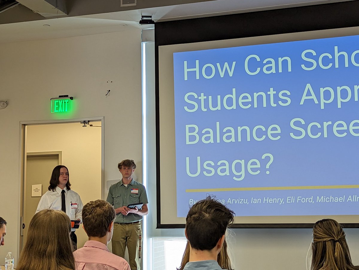 jstevep00's tweet photo. #DoingDemocracyDay2023 @SVVSD @MeadHS students Lauren, Hayden, Eli, and Gianna (Bella not pictured) representing the Mavericks well and spreading some knowledge! https://t.co/LeznToCGYA