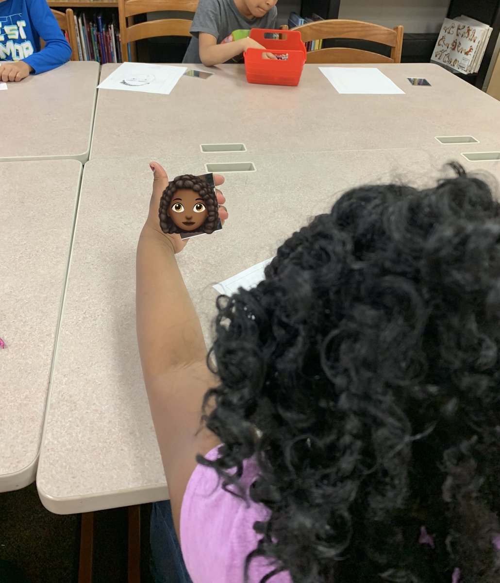 WhitneyBlayney's tweet photo. ¡Viva Frida! #joyful323 #WomensHistoryMonth #323learns #vivafrida https://t.co/zriimC9Ehk