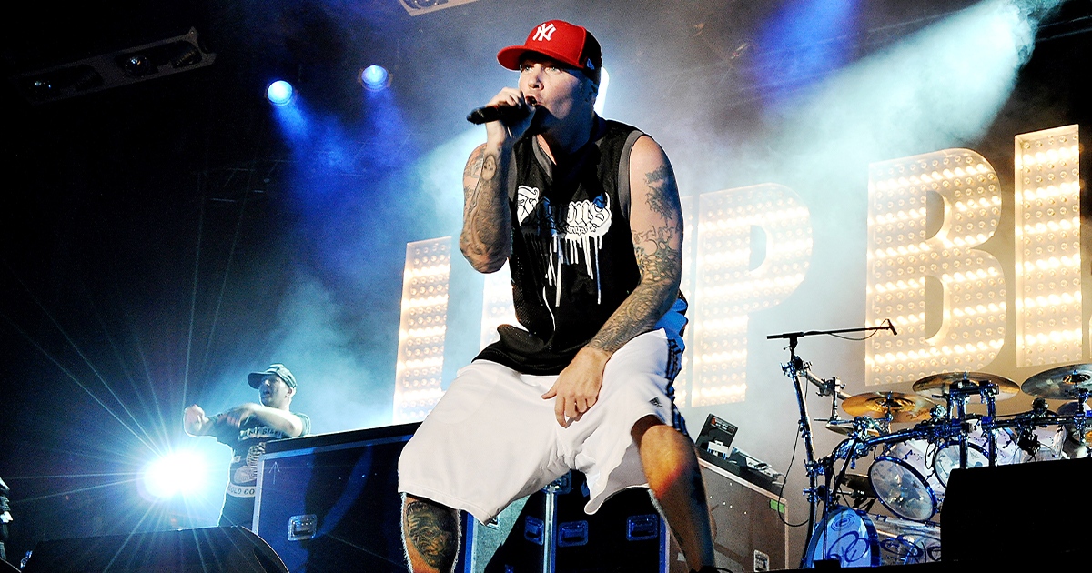 Did Limp Bizkit Predict the Future? Because Everything Is Fucked and Everybody Sucks
l8r.it/OmyW