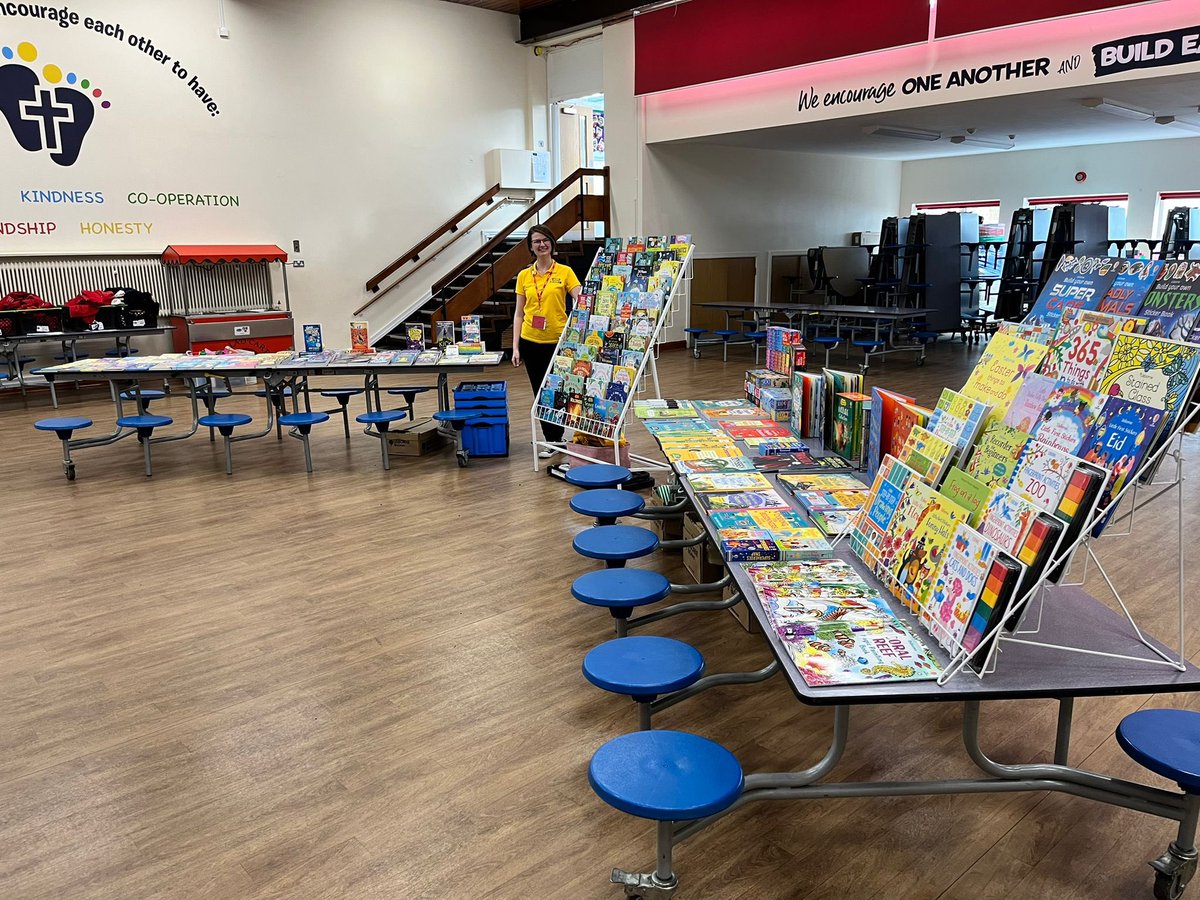 EmsBeauBooks's tweet photo. Had a fabulous time this week at parents evening with @StBarnabasSch. The children are amazing, thank you parents for all your support.

#readingforpleasure #schoolbookfair https://t.co/xxAOr5OQh4