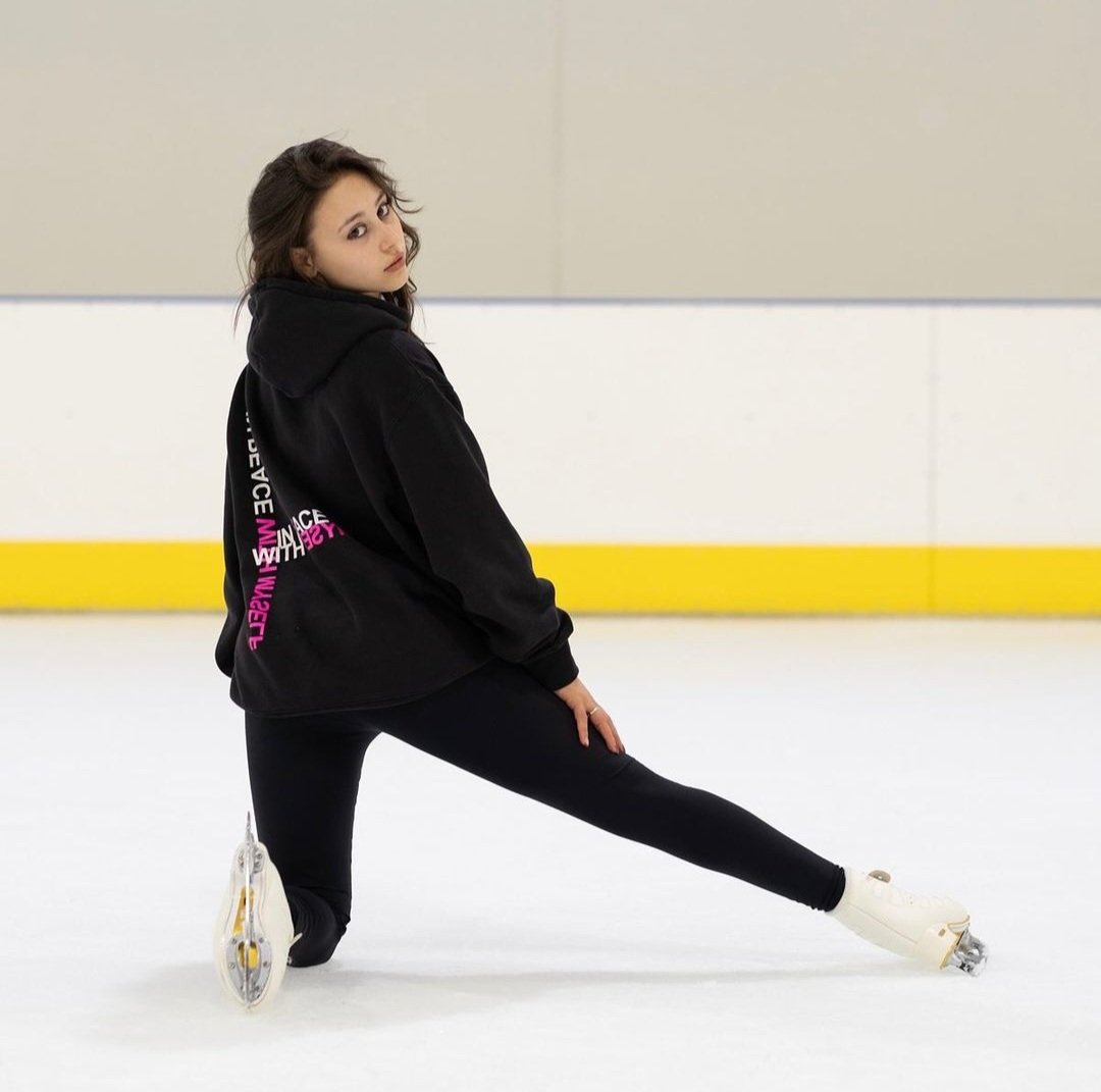 jimmbboe's tweet image. Lucrezia!!  #FigureSkating #Safeinside #LucreziaBeccari ♥️⛸️