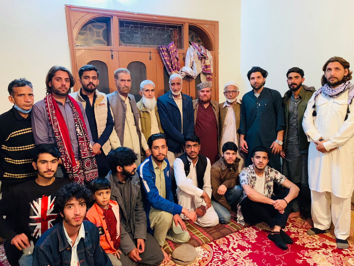 HamalayaRaja's tweet photo. Liberation Front Muzaffarabad Division organizes prayer ceremony at sub-headquarters on the martyrdom day of Ishaq Majeed Wani Shaheed.
#GoPakistanGoBack
#GoIndiaGoBack
#JKLF https://t.co/qwmKAMQdTo