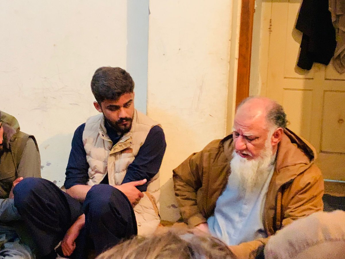 HamalayaRaja's tweet photo. Liberation Front Muzaffarabad Division organizes prayer ceremony at sub-headquarters on the martyrdom day of Ishaq Majeed Wani Shaheed.
#GoPakistanGoBack
#GoIndiaGoBack
#JKLF https://t.co/qwmKAMQdTo