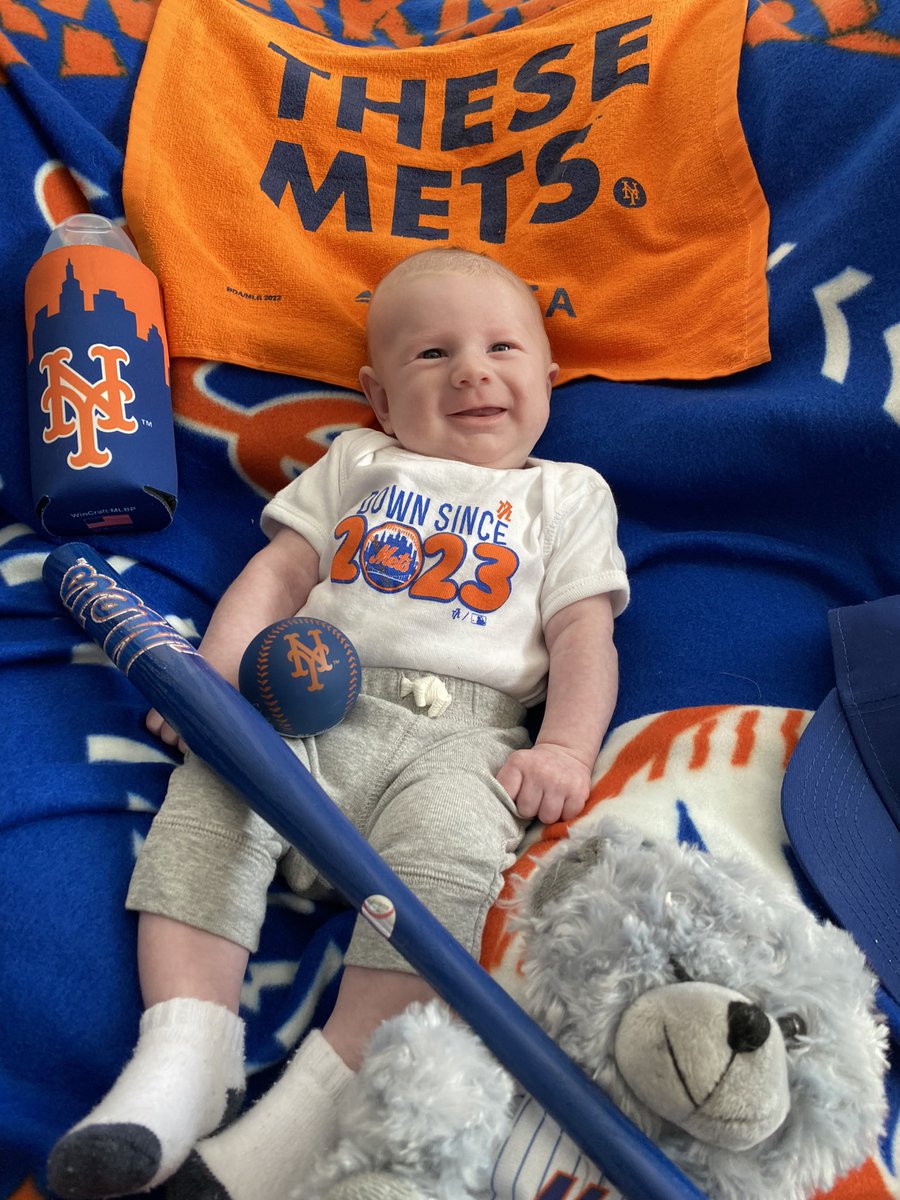 wooja732's tweet image. Happy first opening day! @Mets @MrMet @mrsmet @The7Line @keithhernandez @HowieRose @SteveGelbs @StevenACohen2 @CitiField  #LGM #LFGM #the7line