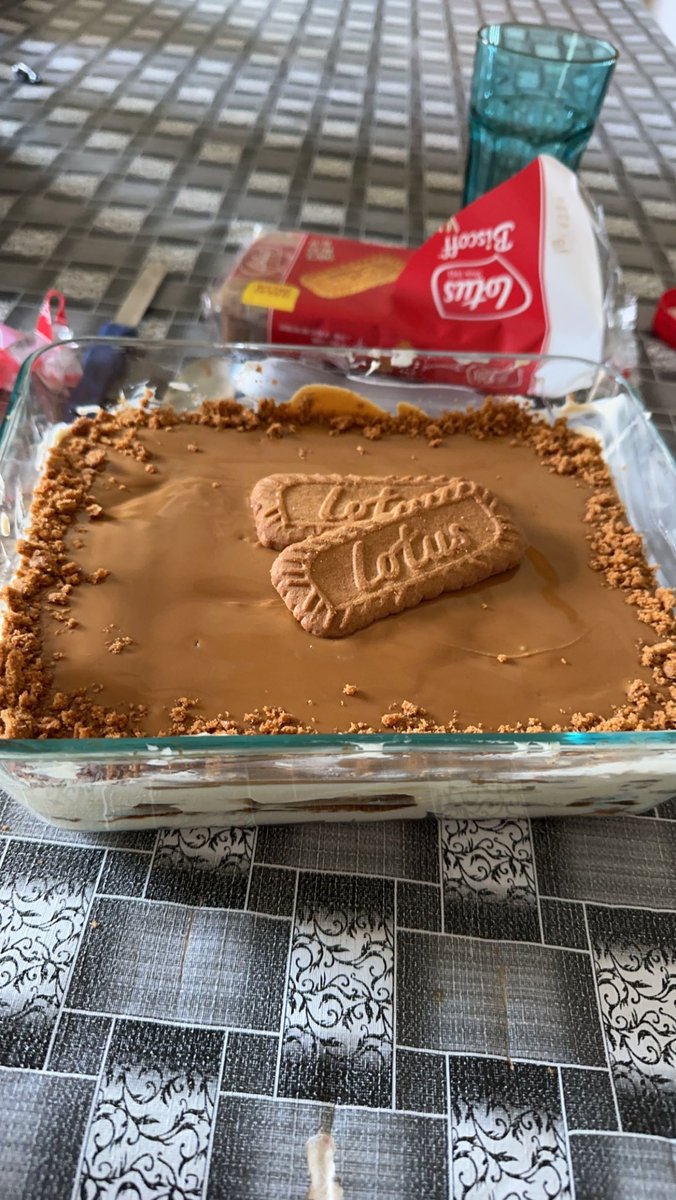 eeeeeebeeeeeee's tweet photo. Got bored and decided to become a baker

Biscoff “tiramisu” https://t.co/ROwOH4JWtP