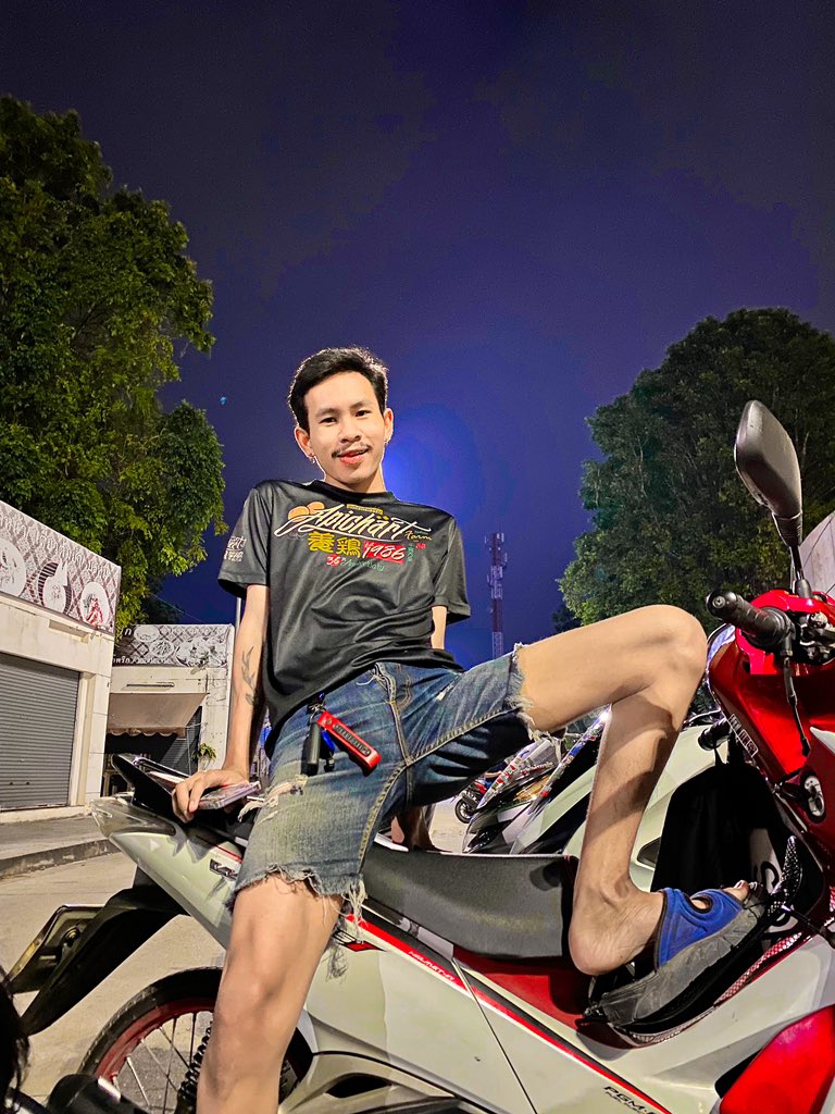 Aim15456903's tweet photo. มีไรให้ดู อยากดูทักมา🤫💦#สมุทสาคร #เจริญสิน #ท่าจีน #มหาชัย https://t.co/VmNNw2eRyD