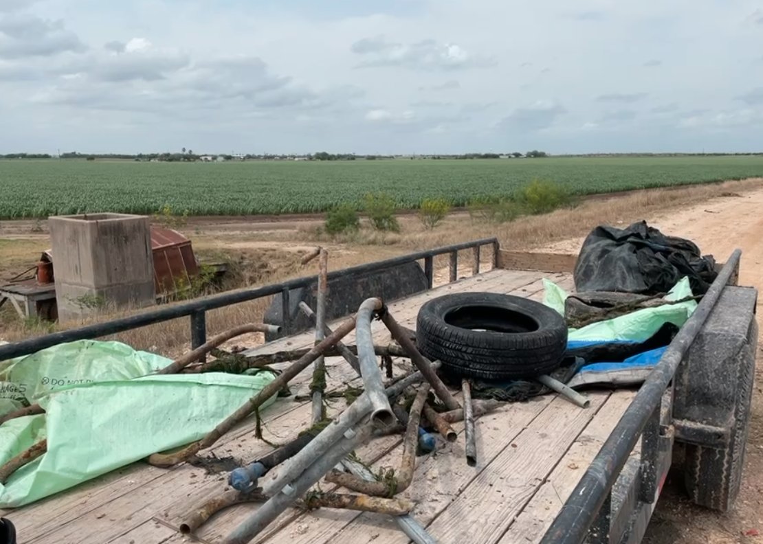 hcdd_1's tweet photo. Our team cleared out a gate from a variety of items that were thrown into one of our ditches.

Please report illegal dumping at 1-800-381-1051❗️

#gohcdd1 #stopillegaldumping https://t.co/TsjDp4TAVL