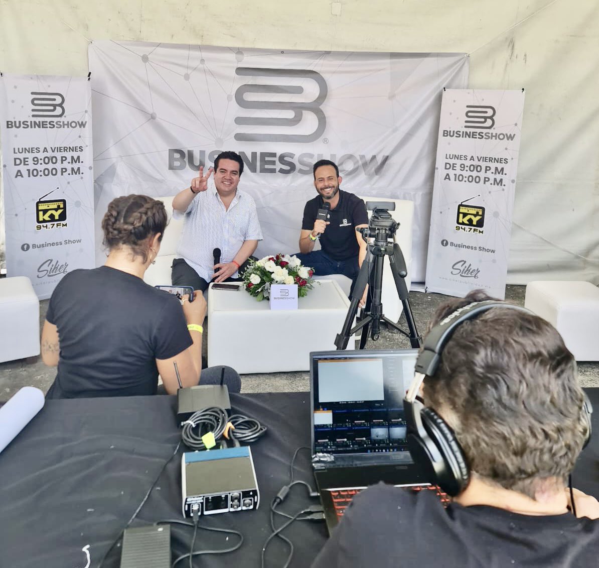 charliedelvalle's tweet photo. Excelente entrevista #BusinesShow πΈ #Guadalajara π²π½ https://t.co/5Y9R1PDHHC