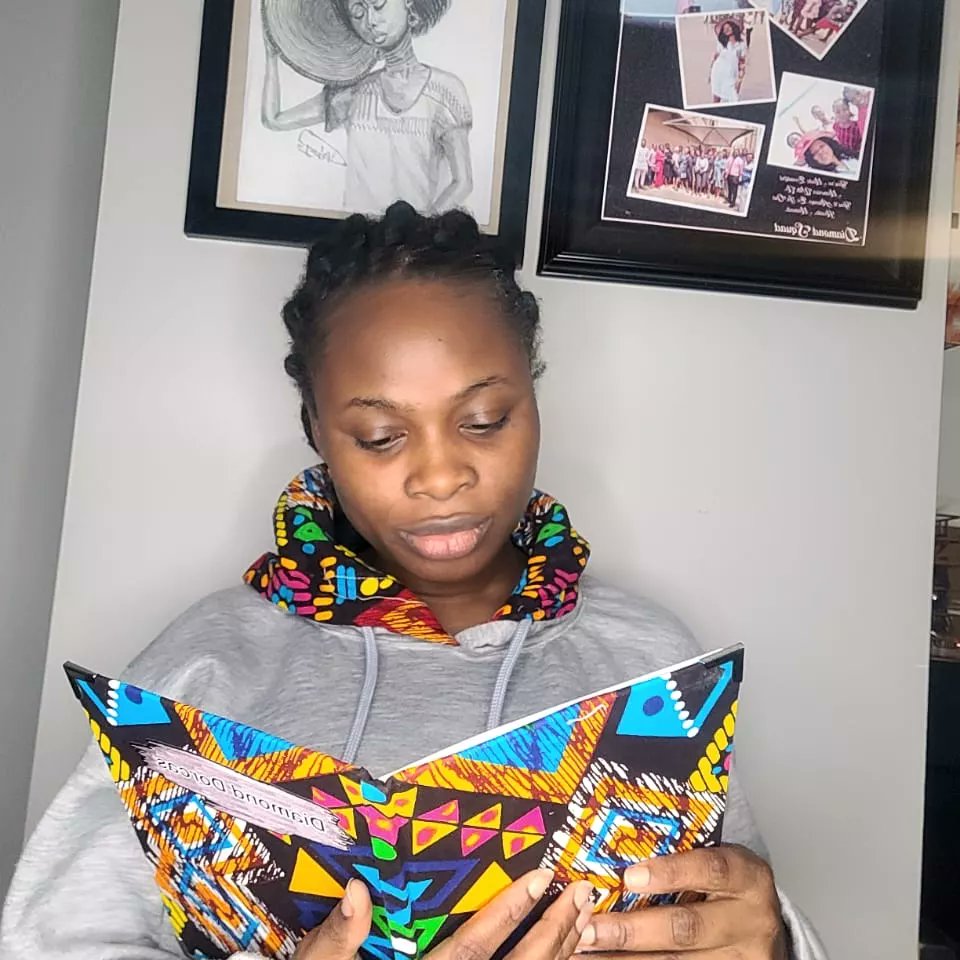 Aphoenix_Crafts's tweet photo. @DorcasAkinade 
It's a special day for one of our favorite tribers - a loyal client, trendsetter, and afrocentric enthusiast.

We can't let this day pass without wishing you a very happy birthday.

Cheers🎁🎉🥂 https://t.co/nLu5gm0VaP