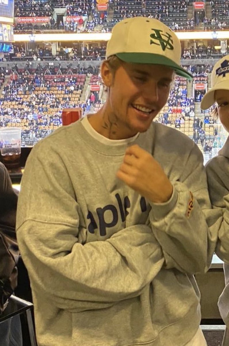 safejailey's tweet photo. justin. ♡ https://t.co/hCcUyNKkp5