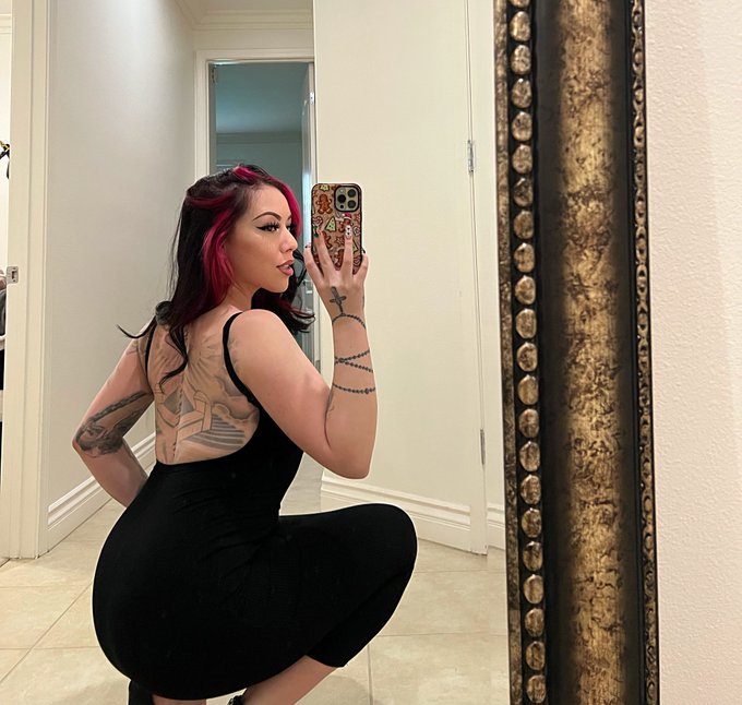 Your favorite girllllll 😛❤️ https://t.co/FoG6j8fOxw<a href="/tag/scorpio"class="tags"><span>#scorpio</span></a>